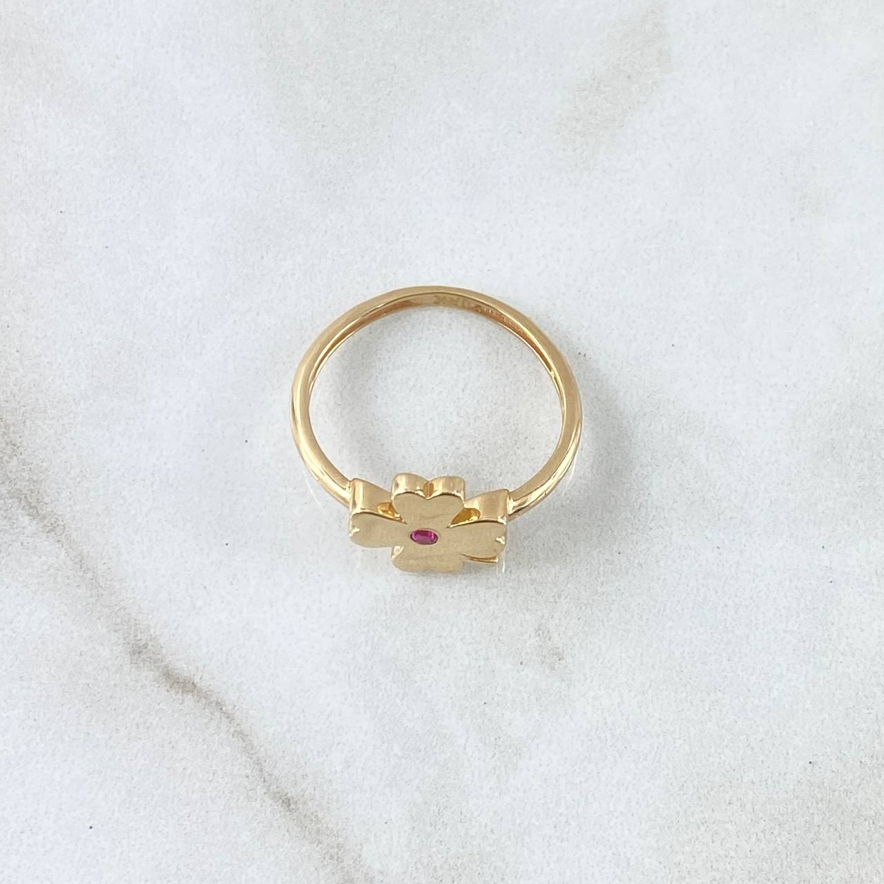 Anillo Trebol Liso 2.1gr / T7 / Circon Fucsia Oro Amarillo 18K