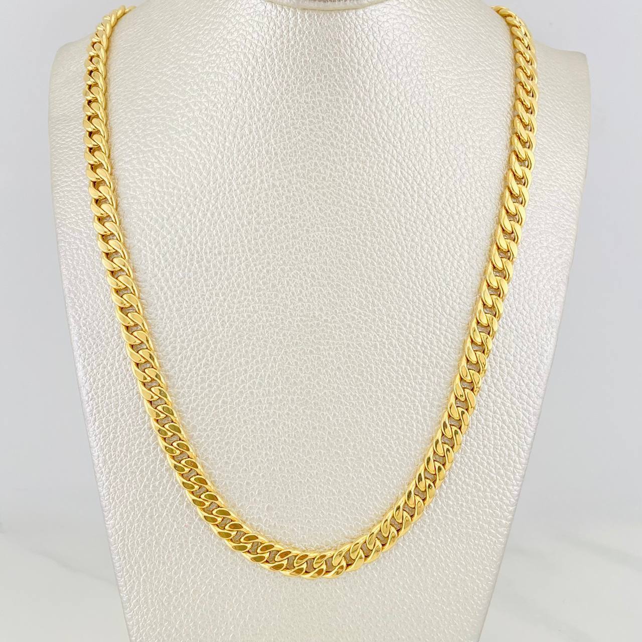 Cadena Cubana 13.95g / 28 in / 6.74mm Oro Amarillo 18K