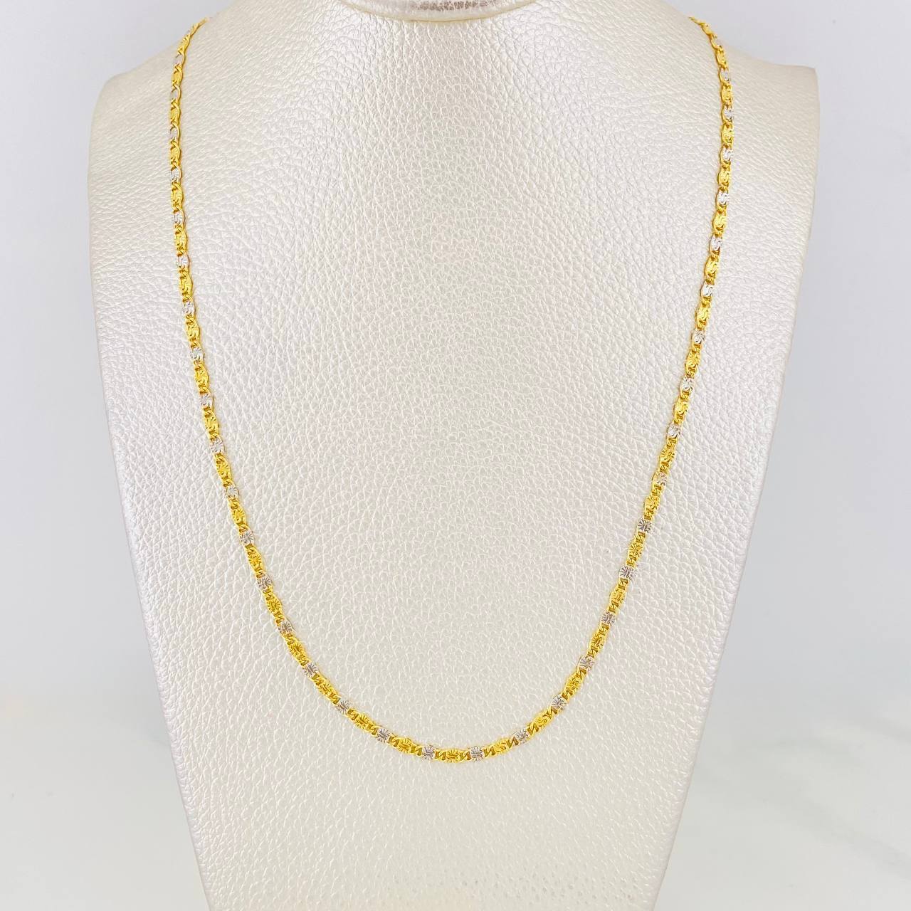 Flat Mariner Chain 4.2g / 24 in / 2.43mm Two-Tone Yellow White 18K Gold