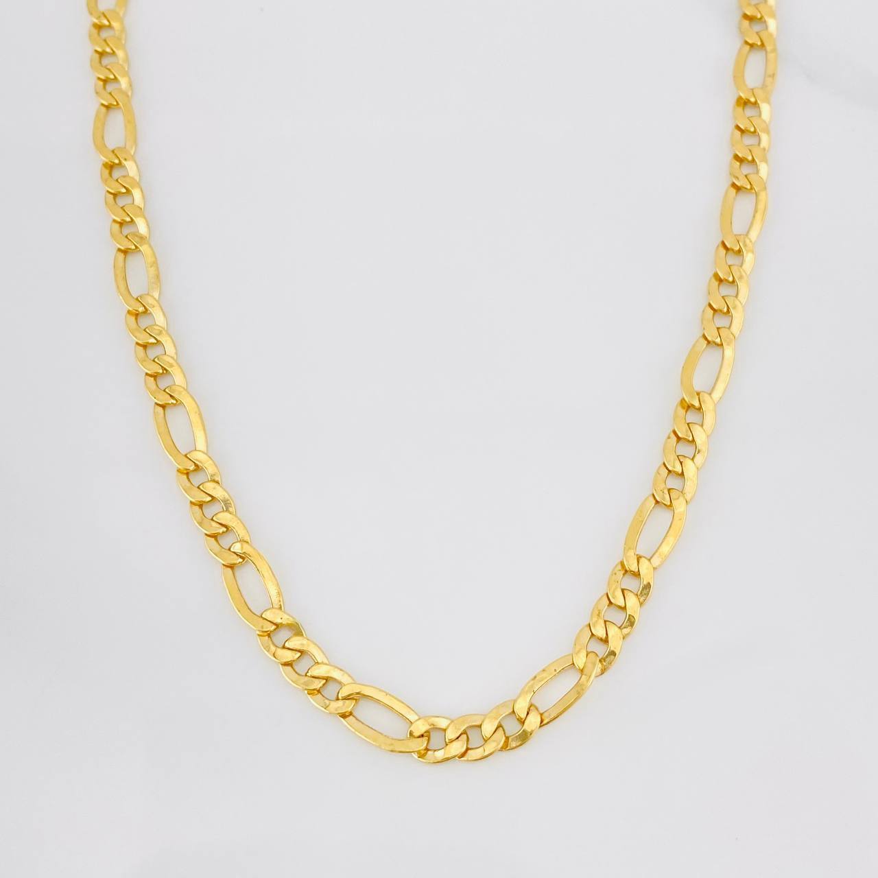 Cadena Figaro 9.15g / 24 in / 4.35mm Oro Amarillo 18K