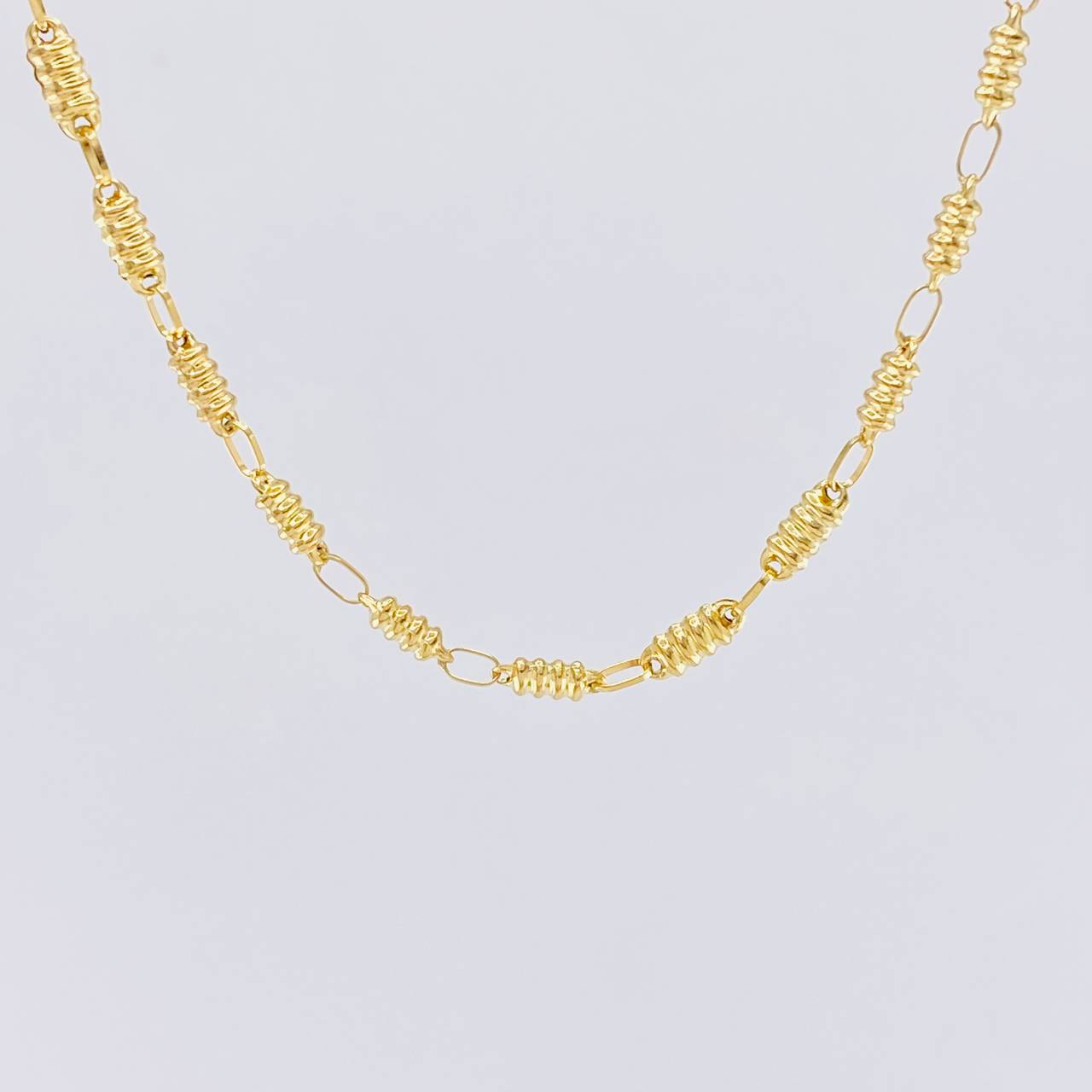 Cadena Rustica Barril Rayado 7.4g / 20 in / 3.2mm Oro Amarillo 18K