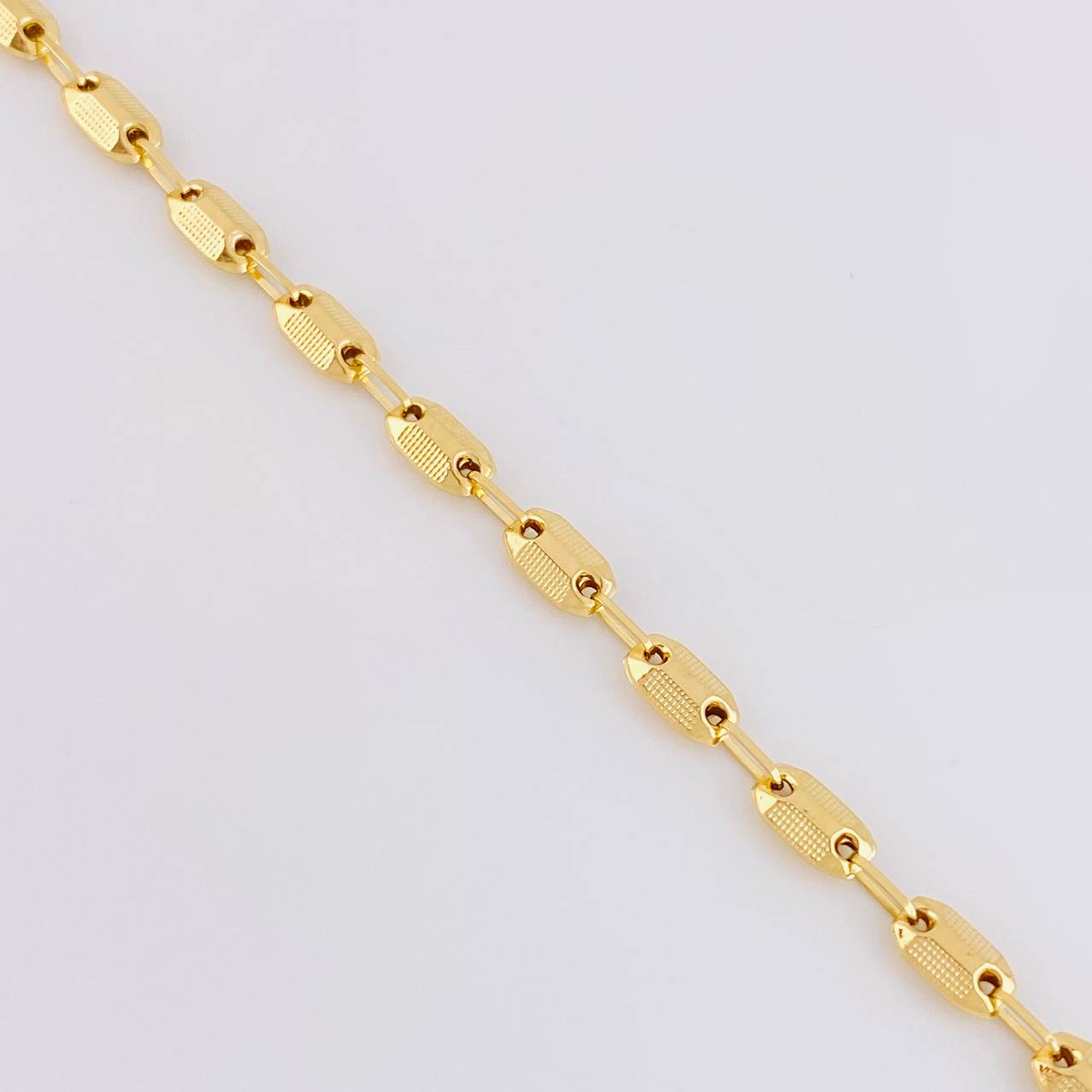 Cadena Rustica Punteada 8.95g / 20 in / 4.1mm Oro Amarillo 18K