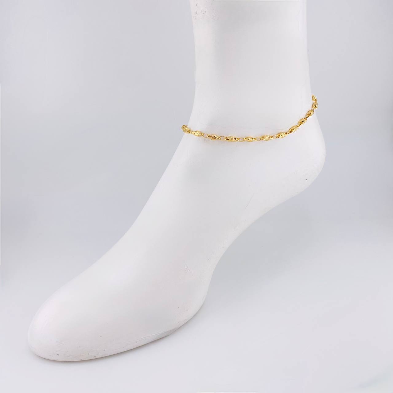 Tobillera Rustico Barril Diamantado 6.85g / 10 1/4 in / 3.2mm Oro Amarillo 18K