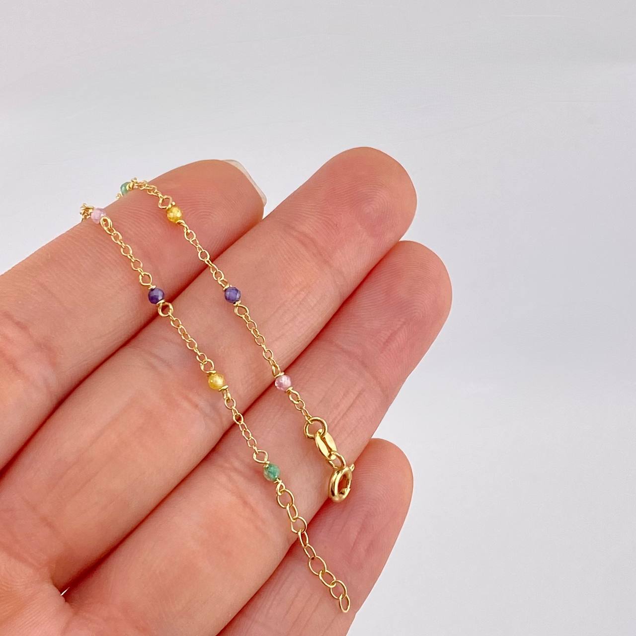 Pulso Modulable Aro Seguido Chispas Arcoiris 1.1g / 6 1/4 in - 5 3/4 in / 1.3mm Oro Amarillo 18K