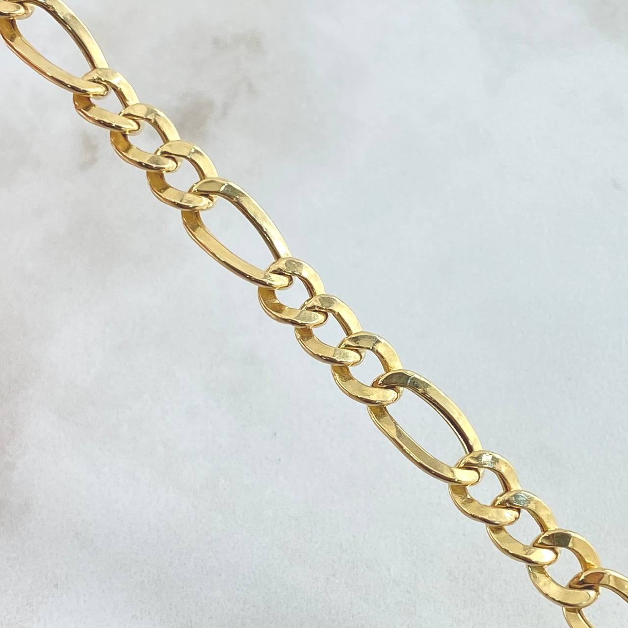 Figaro Chain 18.25gr / 23.6in / 18K Gold +1$