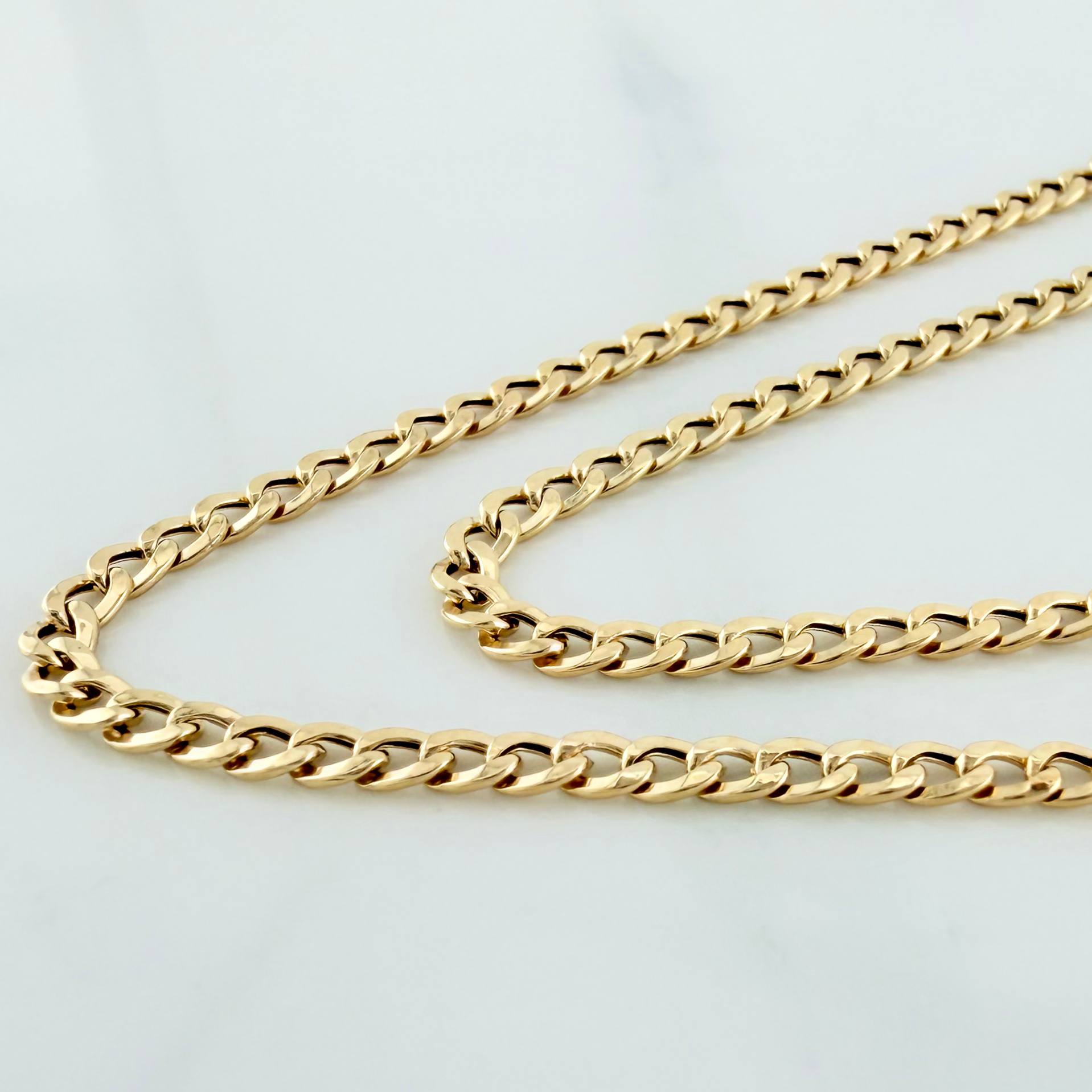 Cuban Links 2 g / 15 3/4 in / 2.45 mm Yellow Gold 18K