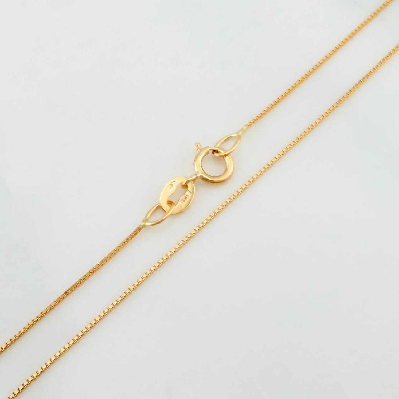 Venetian Chain 0.95 g / 16 in / 0.53 mm Yellow Gold 18K
