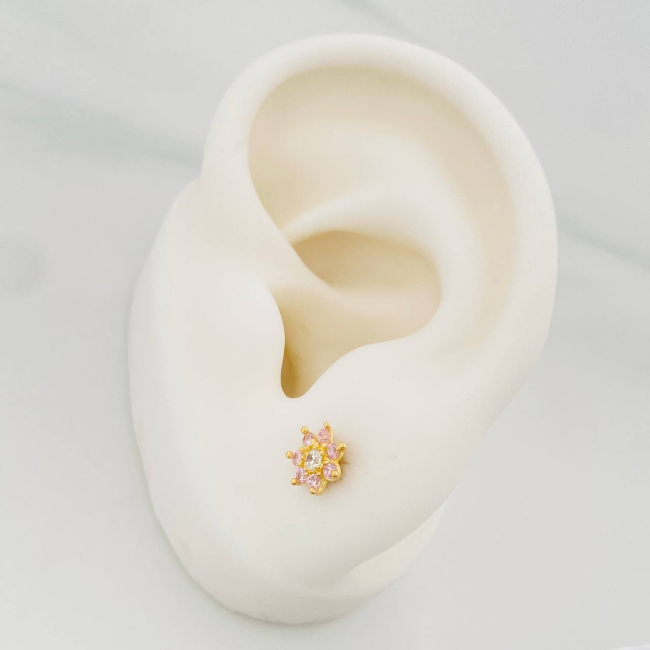 Stud Earrings Flower 0.95 g / in / 4 mm Yellow Gold 18K