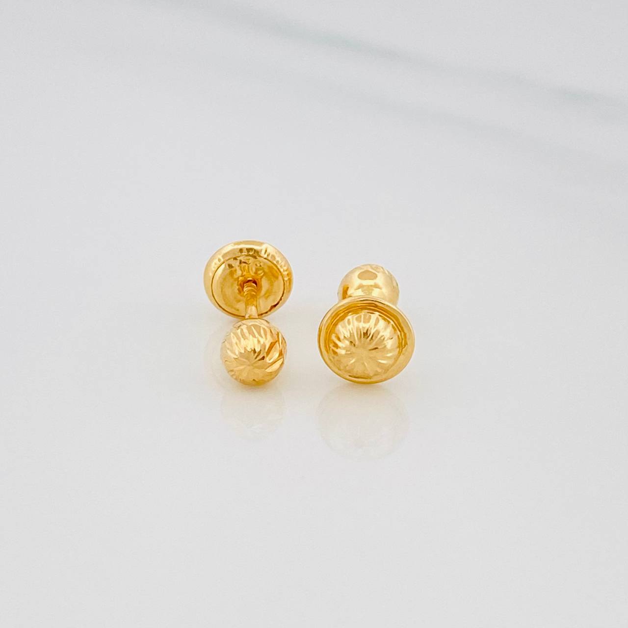 Topos Bola Diamantada 0.55 g / in / 4 mm Oro Amarillo 18K