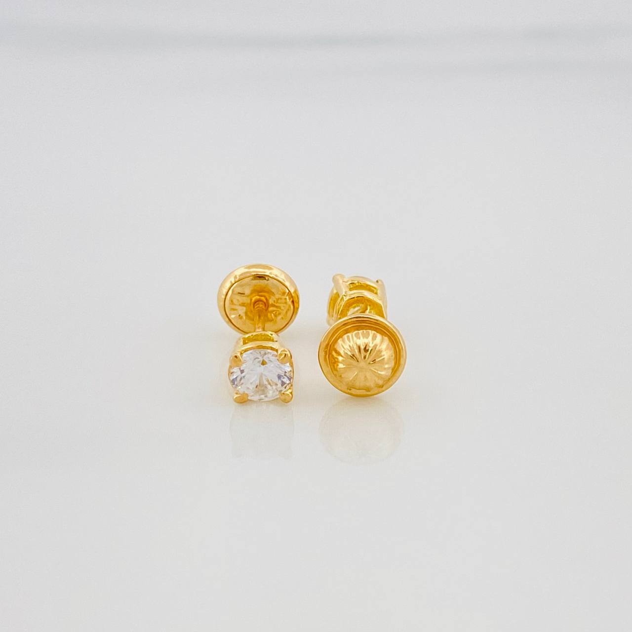 Topos Cuatro Garra 1 g / in / 3 mm Oro Amarillo 18K