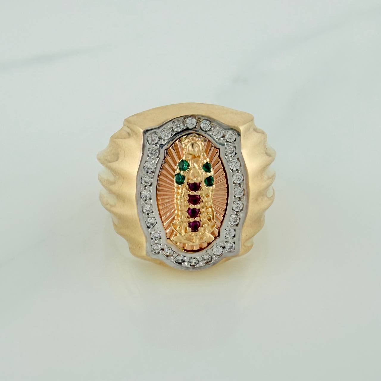 Anillo Virgen Guadalupe 5.85gr / T6 1/2 / Tres Oros 18K %