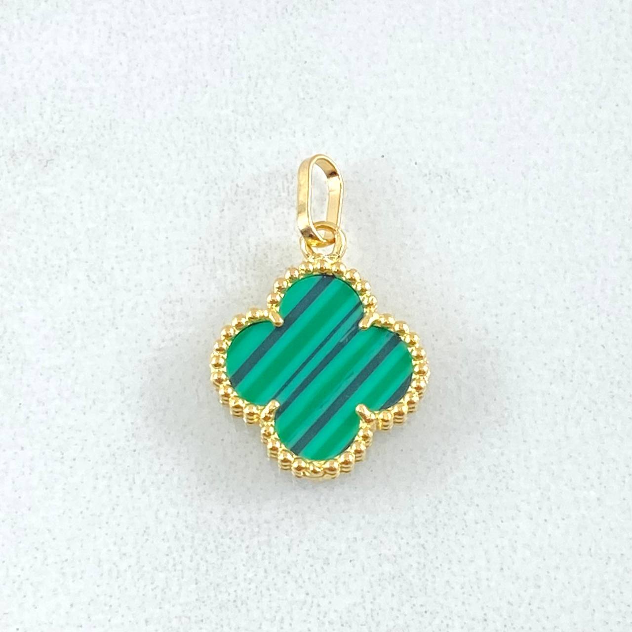 Pendant Green Clover 1.2gr / 0.7in / 18K Yellow Gold Special Finish
