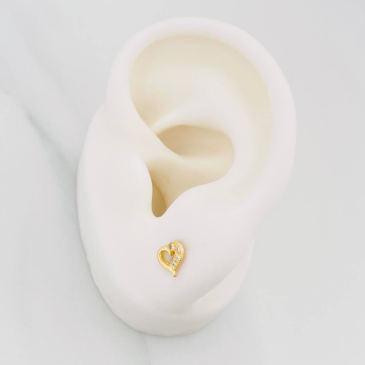 Stud Earrings Heart Silhouette 0.8 g / in / 4 mm Yellow Gold 18K