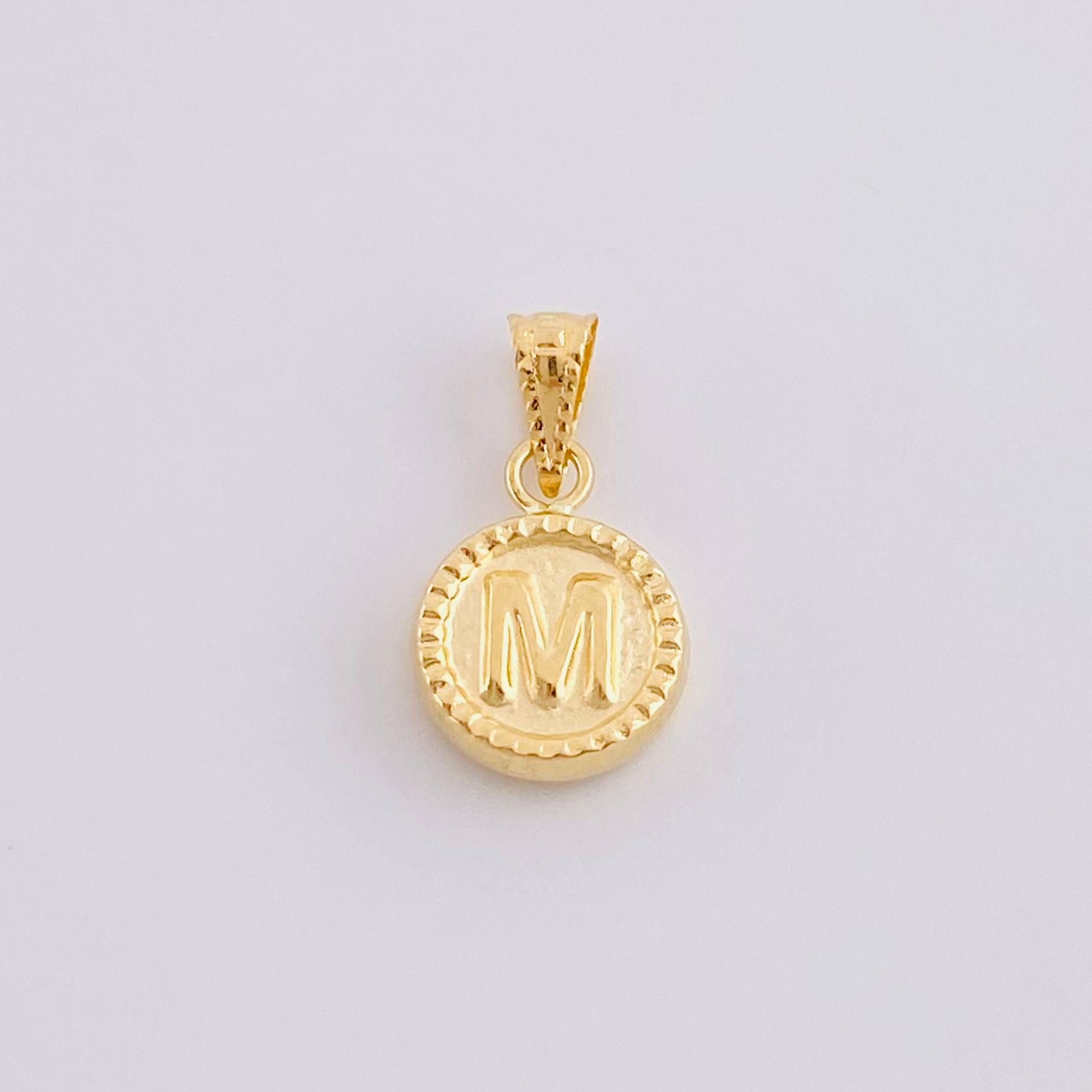 Pendant Matte Letter M Bordered 0.4g / 1/2 in Yellow Gold 18K