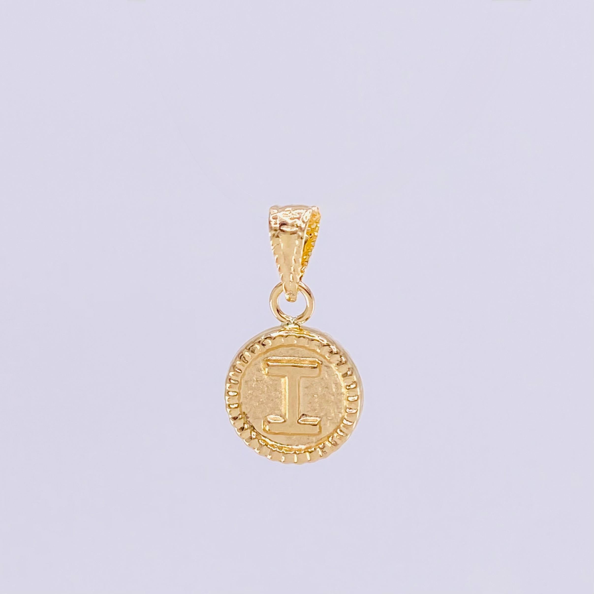 Pendant Matte Letter I Bordered 0.4g / 1/2 in Yellow Gold 18K