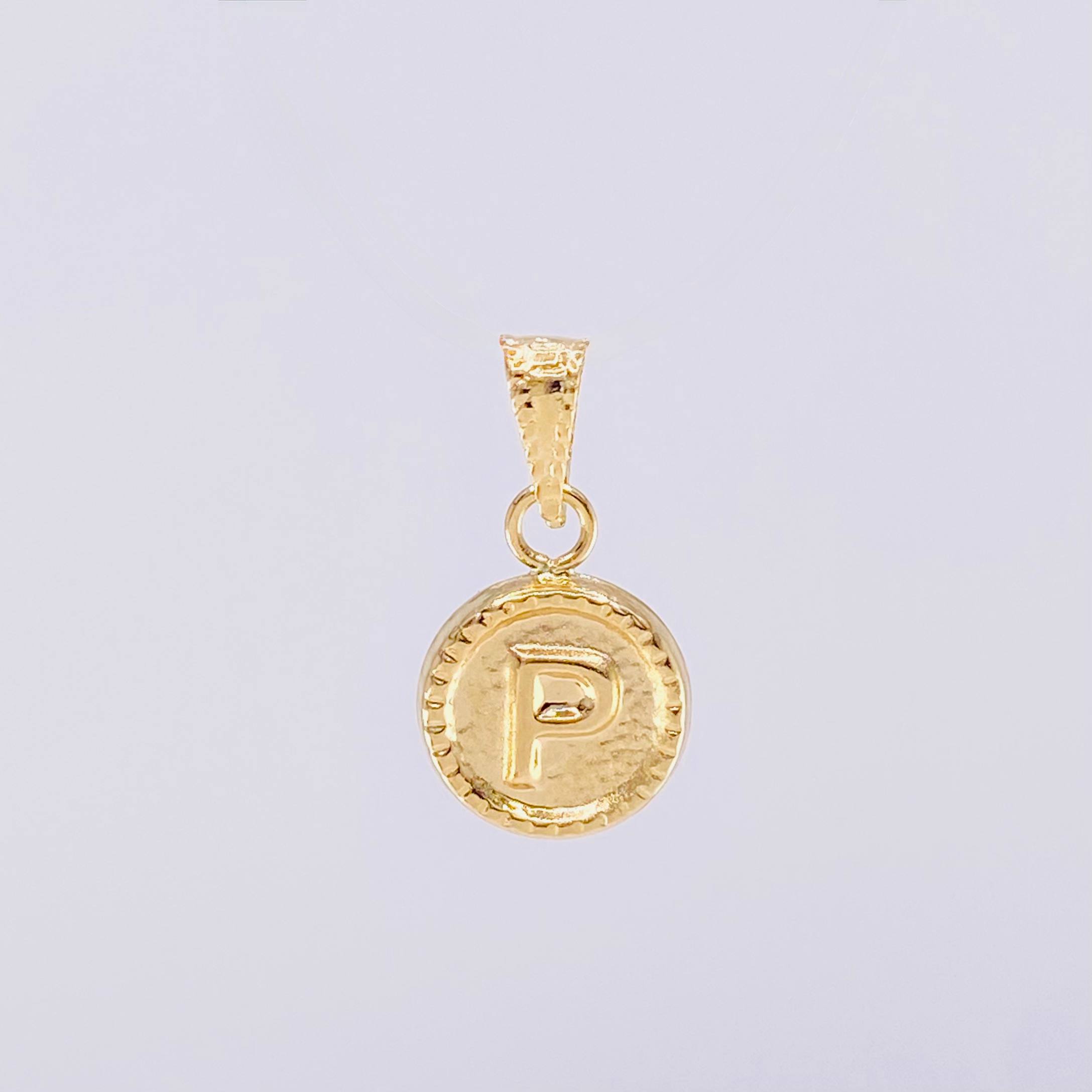 Pendant Matte Letter P Bordered 0.4g / 1/2 in Yellow Gold 18K