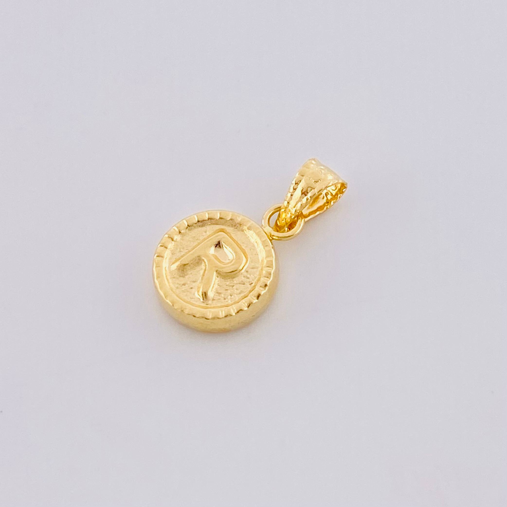 Pendant Matte Letter R Bordered 0.4g / 1/2 in Yellow Gold 18K