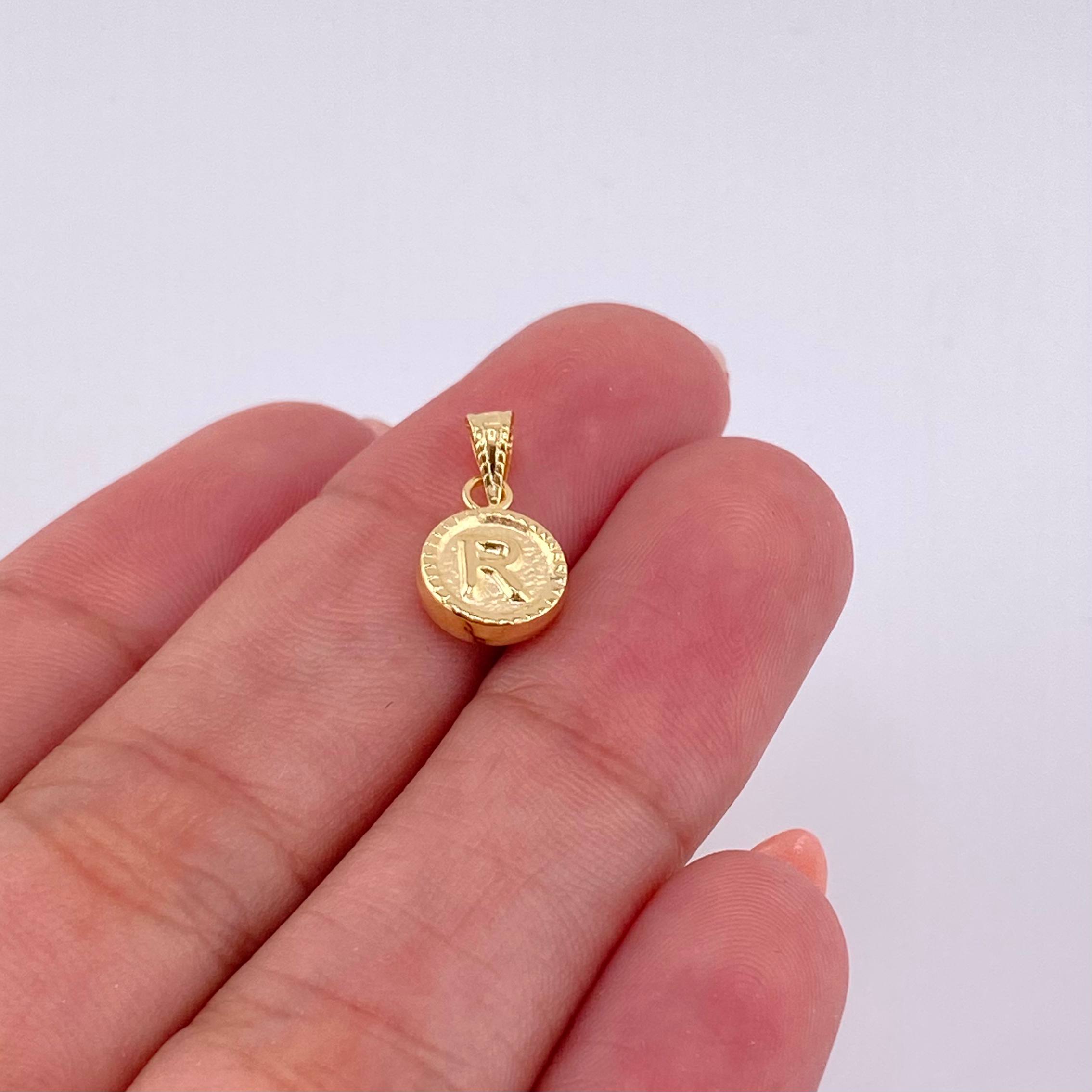 Pendant Matte Letter R Bordered 0.4g / 1/2 in Yellow Gold 18K