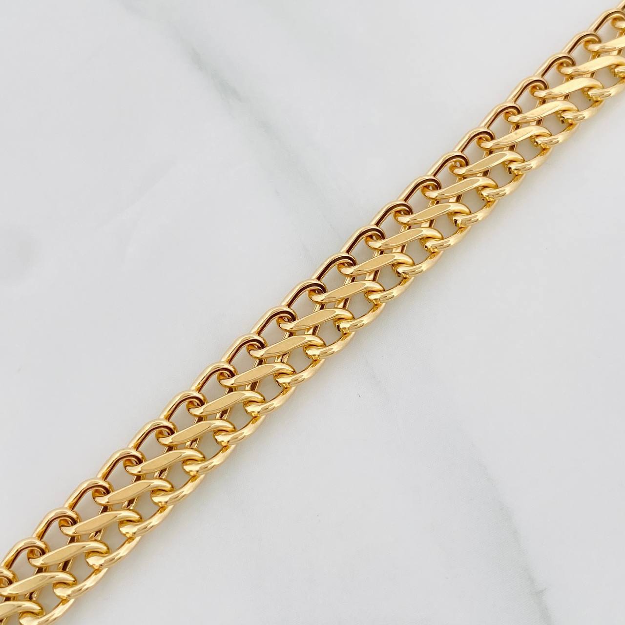 Pulso Sedusa 5.4g / 7 1/4 in / 7.45mm Oro Amarillo 18K
