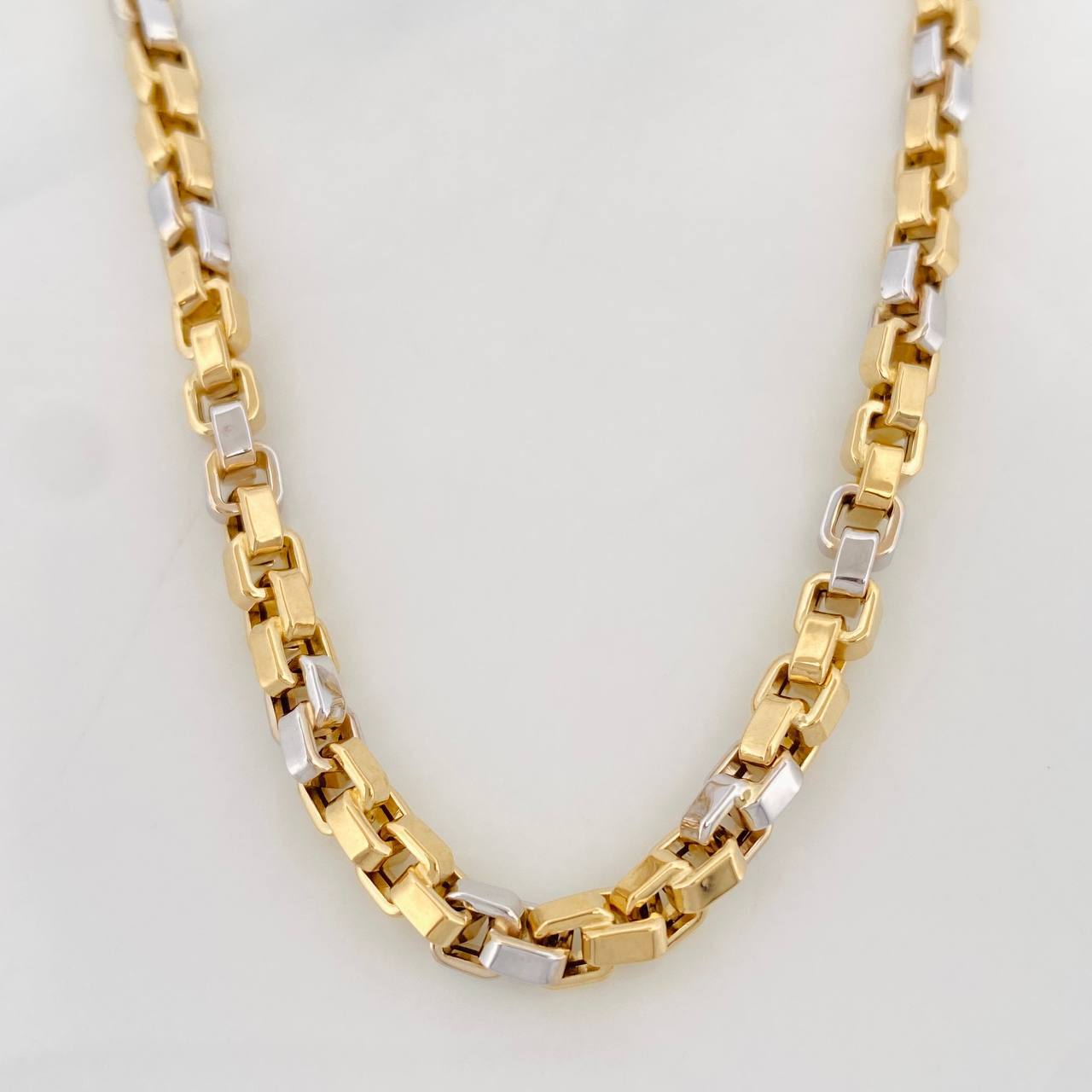 Venetian Chain Square 16.6g / 24 in / 4.5mm Two-Tone Yellow White 18K Gold