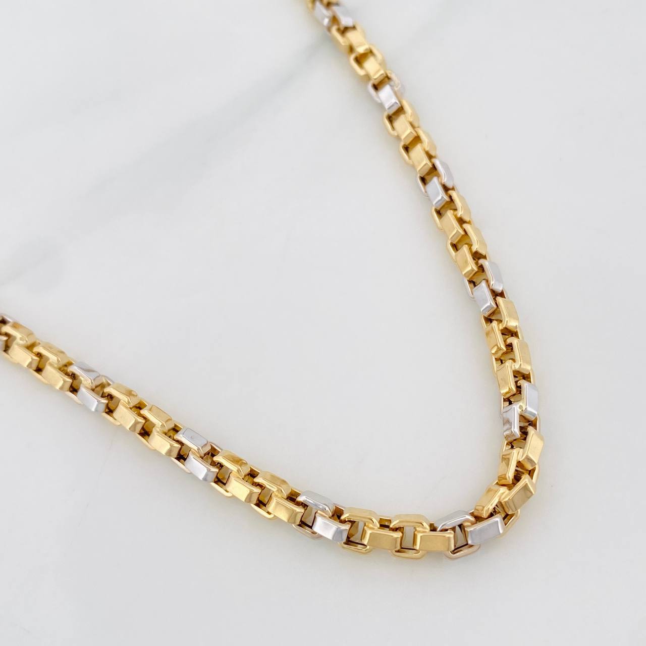 Venetian Chain Square 16.6g / 24 in / 4.5mm Two-Tone Yellow White 18K Gold