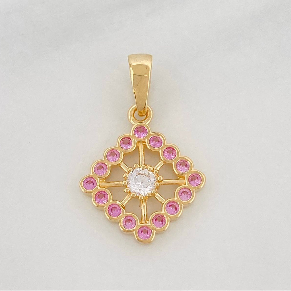 Pendant Rhombus 2.95g / 1 in 18K Yellow Gold