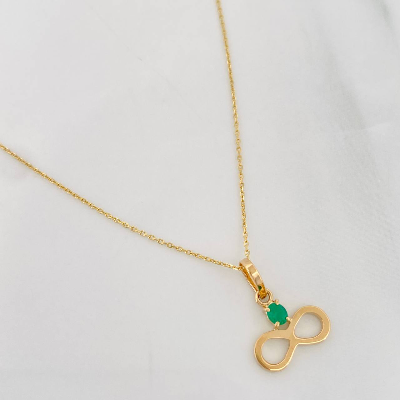 Set Classic Link Chain + Infinity Pendant Emerald 0.7pts / 1.45g / 20 in Yellow Gold 18K