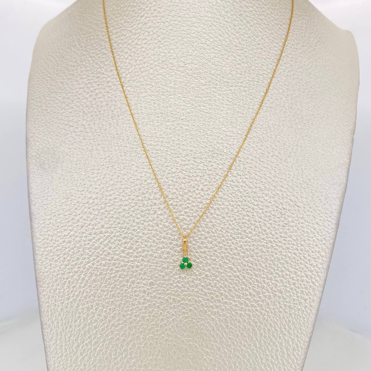 Set Cadena Aro Seguido + Dije Flor Esmeralda 0.6pts / 1.3g / 20 in Oro Amarillo 18K