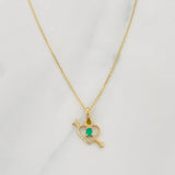Set Cadena Aro Seguido + Dije Corazon Flechado Esmeralda 0.5pts / 1.35g / 20 in Oro Amarillo 18K