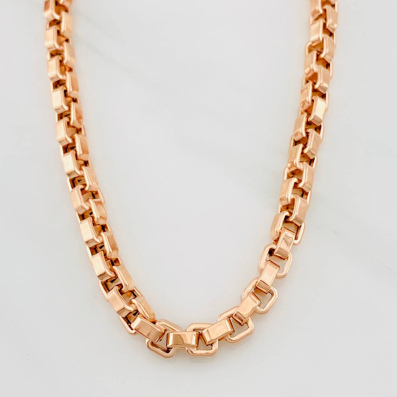 Cadena Veneciana Cuadrada 17g / 24 in / 4.44mm Oro Rosa 18K