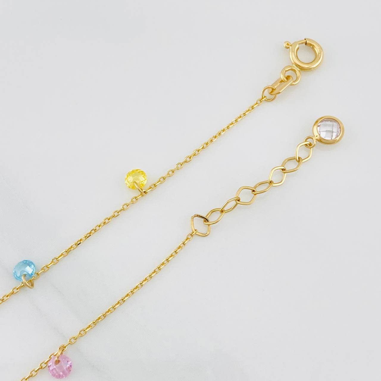 Bracelet Classic Link Sparkles 1.2g / 7 3/4 in - 6 3/4 in / 0.85mm Yellow Gold 18K