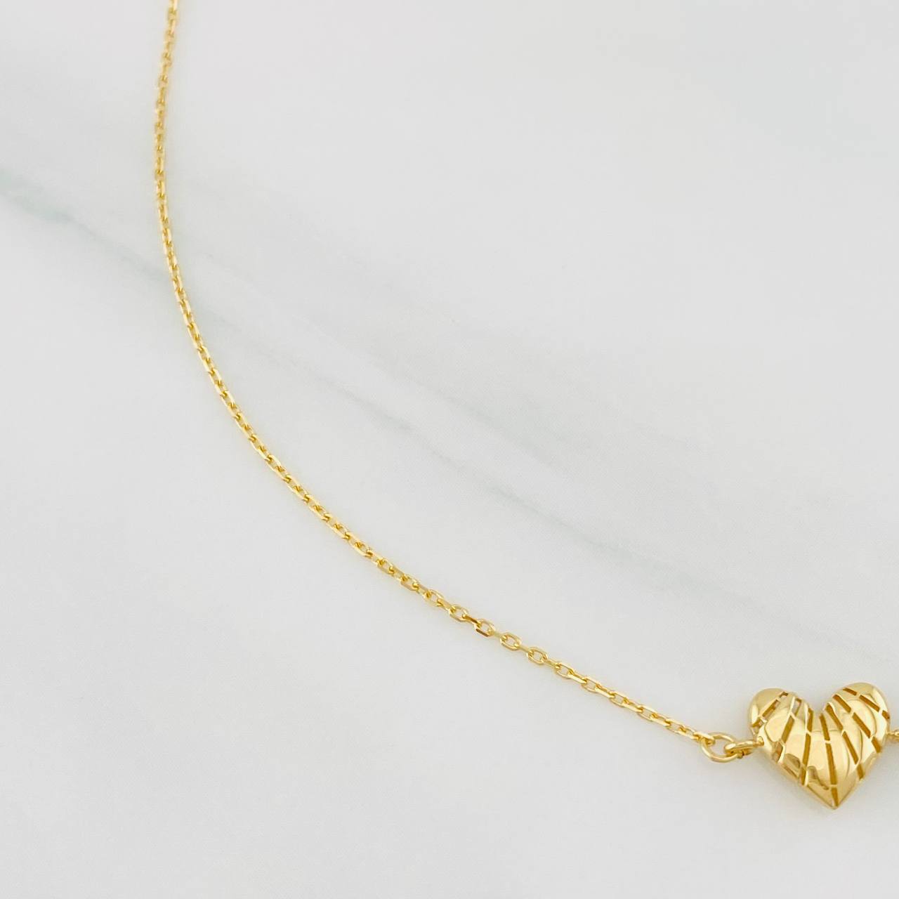 Pulso Modulable Aro Seguido Corazon 0.85g / 7 1/4 in - 6 1/2 in / 0.84mm Oro Amarillo 18K