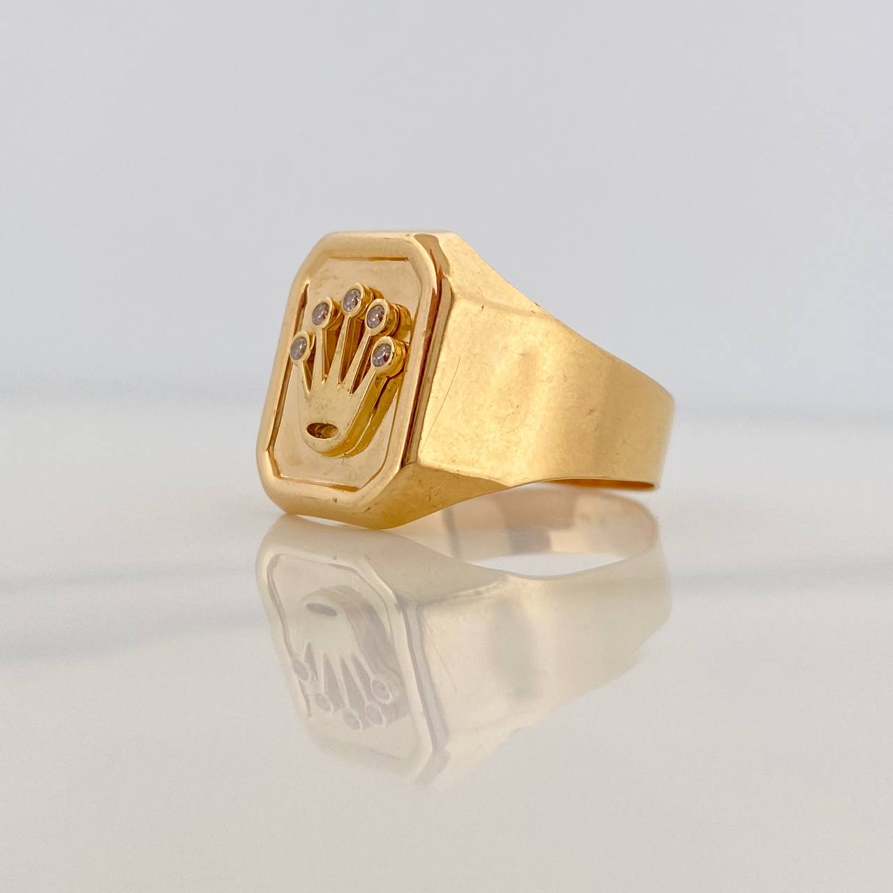 Anillo Corona 3.7gr / T9 1/2 / Oro Amarillo 18K $