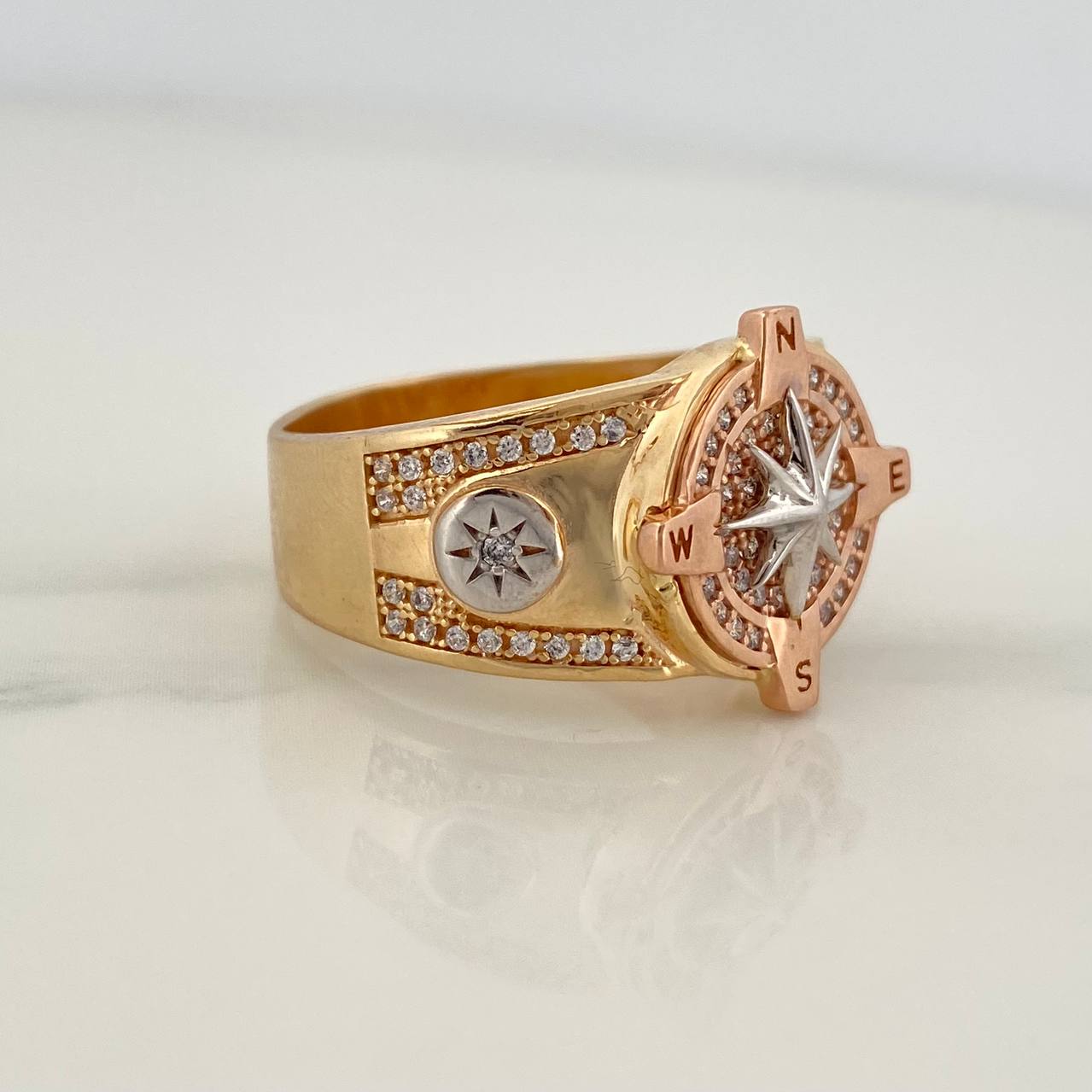 Anillo Brujula Estrella Cardinal 10gr / T11 / Tres Oros 18K $