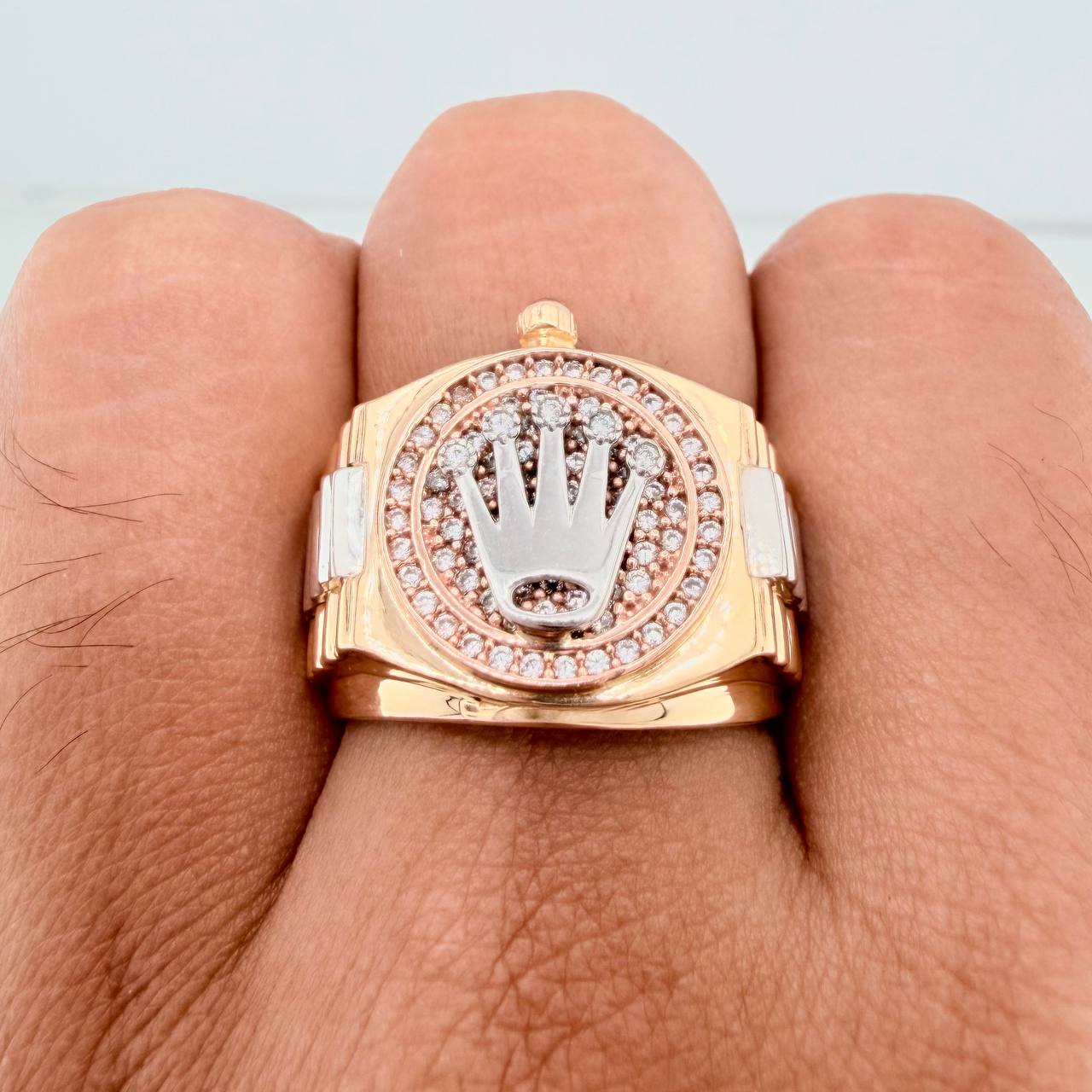 Crown Ring 10.55gr / T7 3/4 / Three Golds 18K $