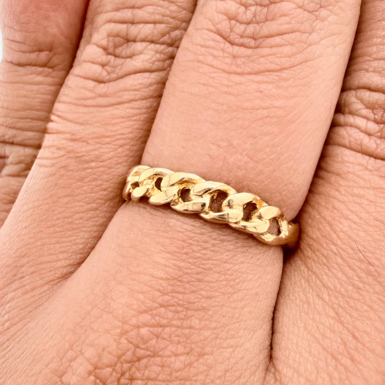 Anillo Cubano 2.85gr / T5 3/4 / Oro Amarillo 18K $