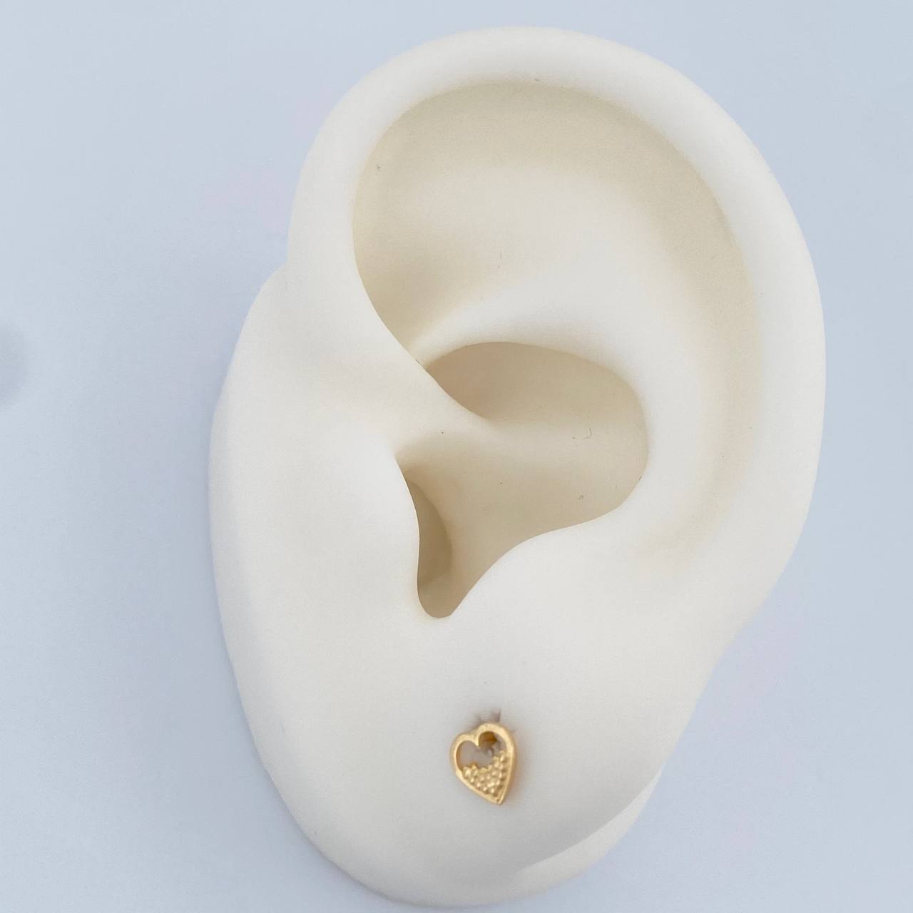 Topos Silueta Corazón 0.6gr / 5.38mm Oro Amarillo 18K %