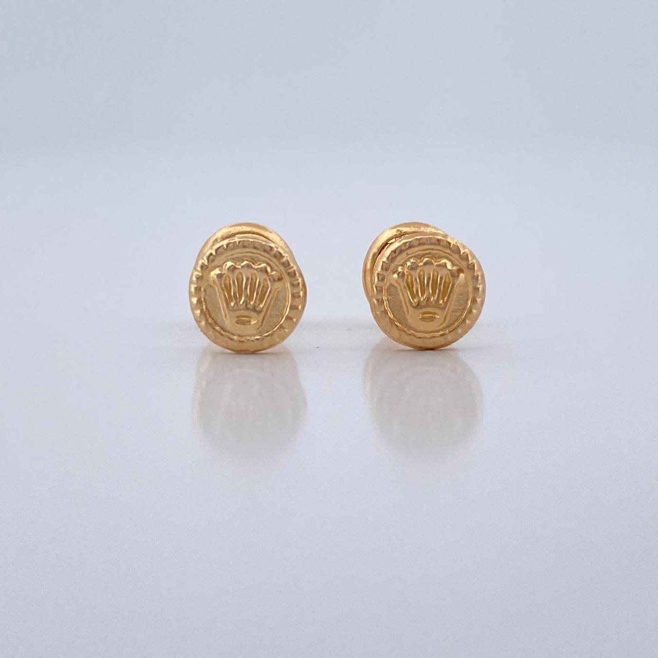 Crown Stud Earrings 0.6gr / 5.9mm 18K Yellow Gold %