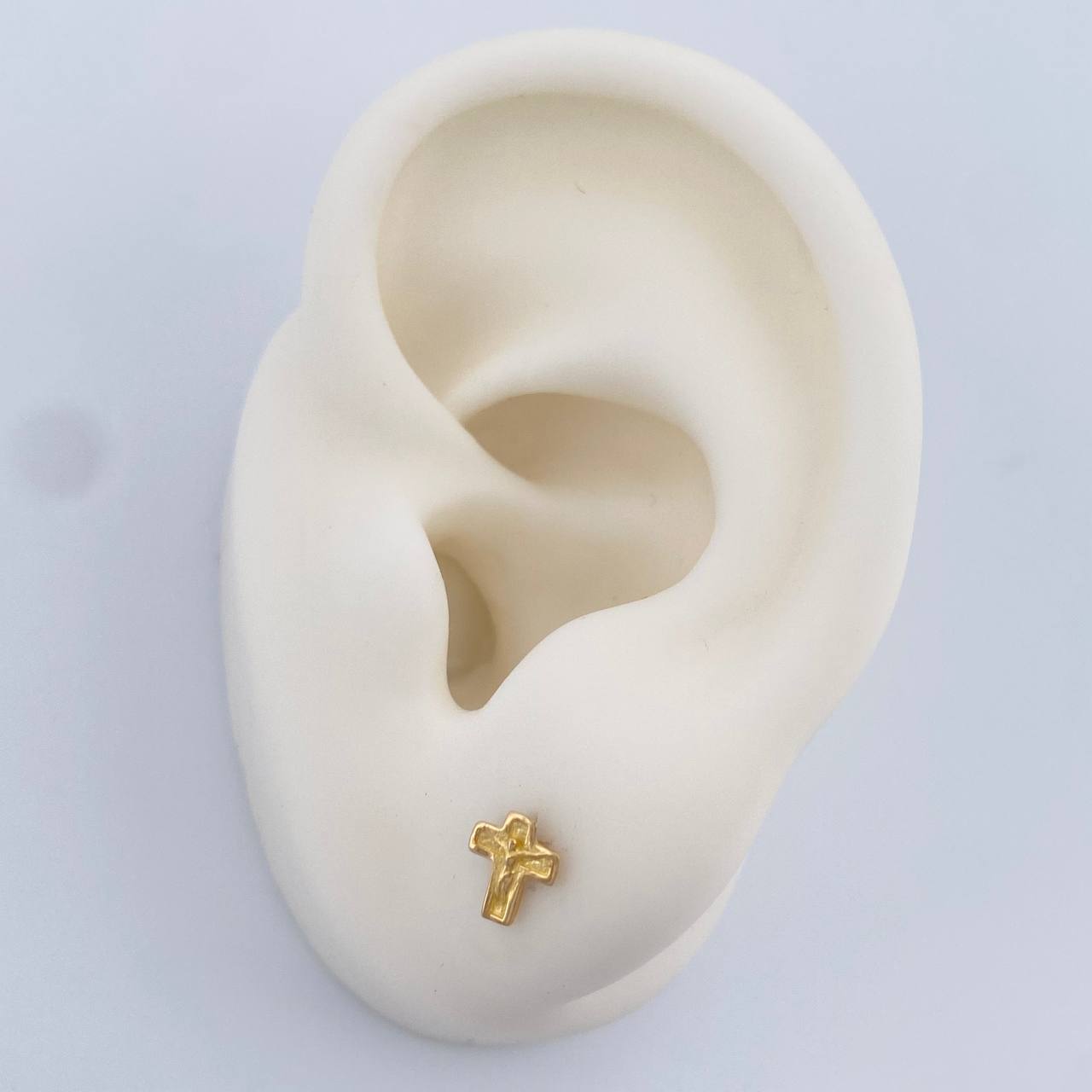 Topos Cruz Cristo 0.65gr / 5.22mm Oro Amarillo 18K %