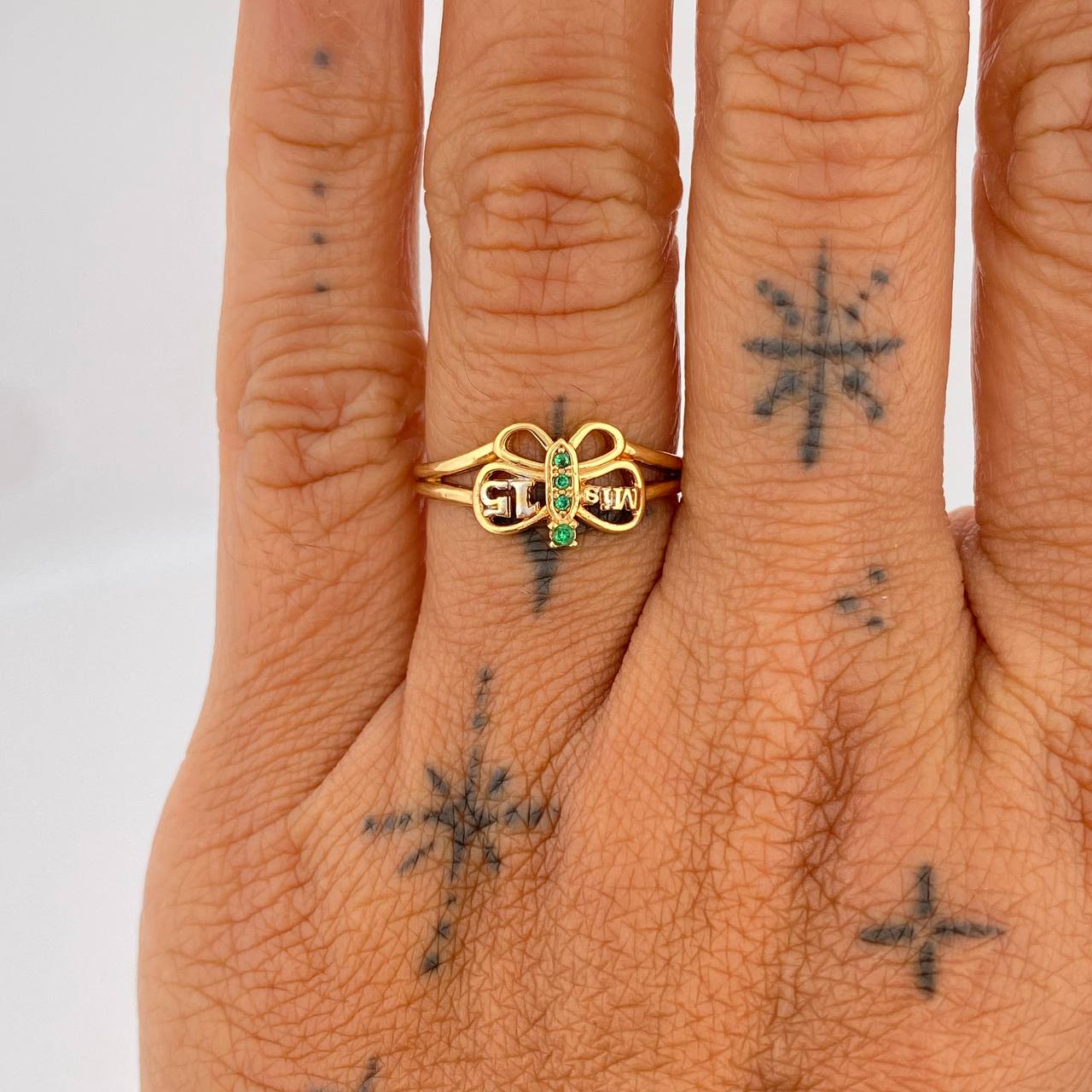 Anillo Mariposa 15s 2.15gr / T7 1/4 / Dos Oros Amarillo Blanco 18K %