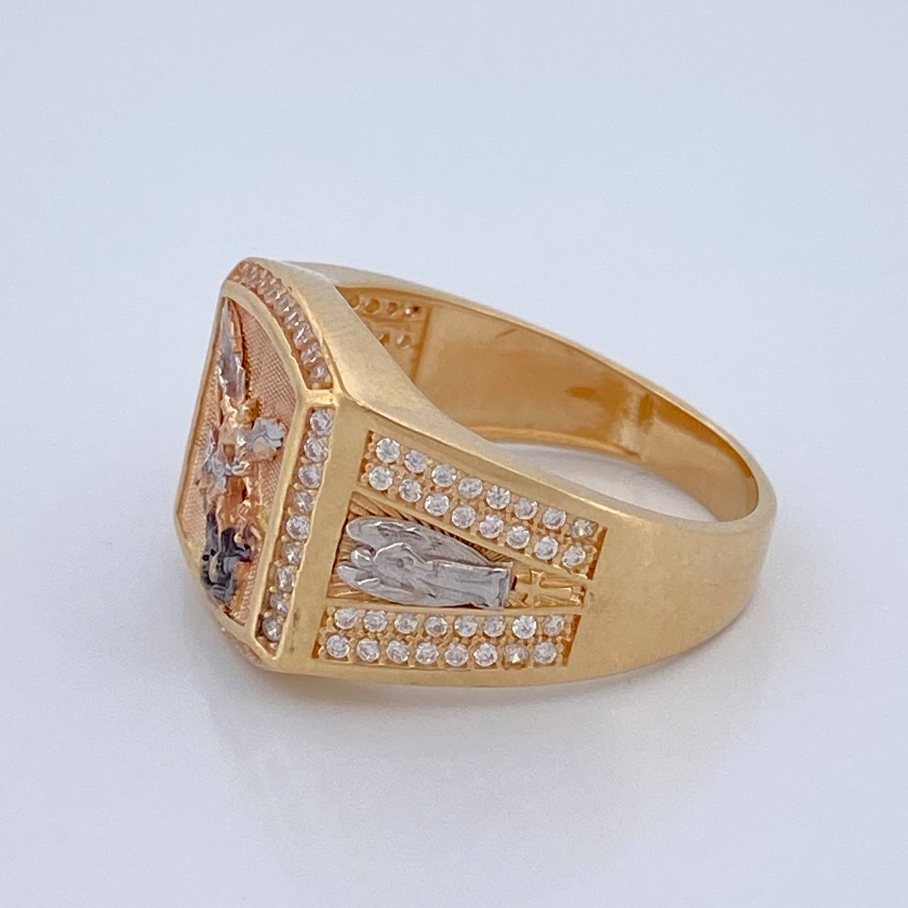 Anillo San Miguel 9.9gr / T10 1/2 / Tres Oros 18K %