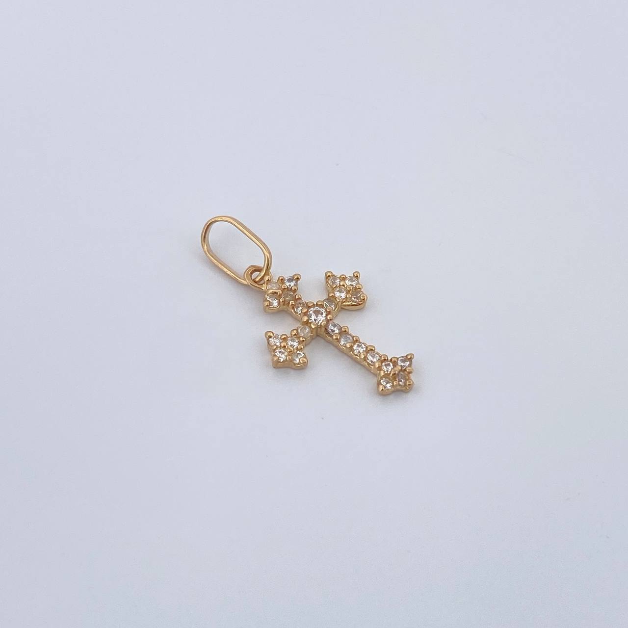 Dije Cruz Gotica 0.5gr / 3/4 in / Oro Amarillo 18K &