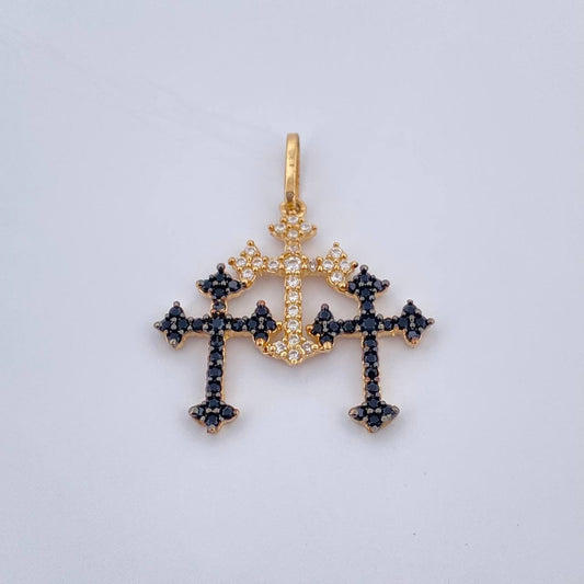 Dije Trio Cruces 1.5gr / 1 in / Dos Oros Negro Amarillo 18K &