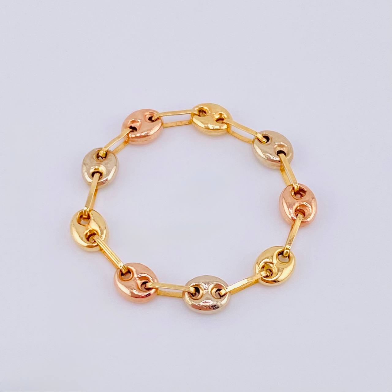 Anillo Gc 0.8gr / T9 3/4-T9 1/2 / 4.25mm Tres Oros 18K
