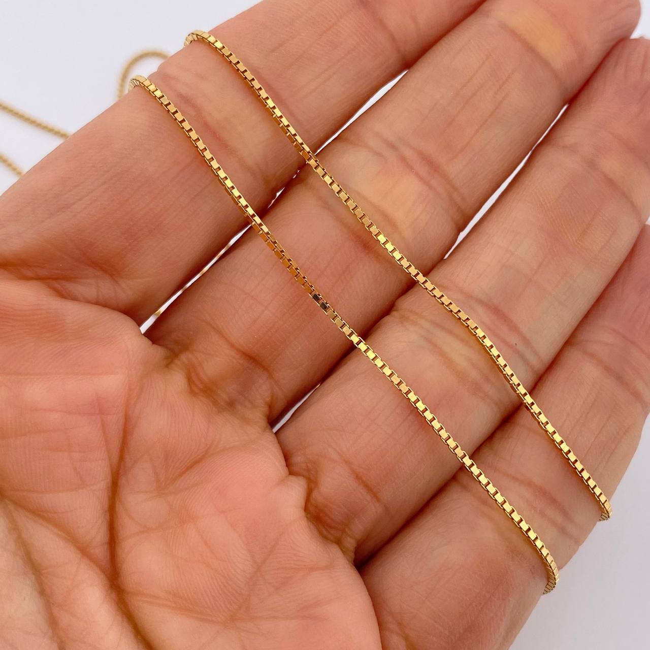 Cadena Veneciana 5.35gr / 27 1/2 in / 1mm Oro Amarillo +3 18K %