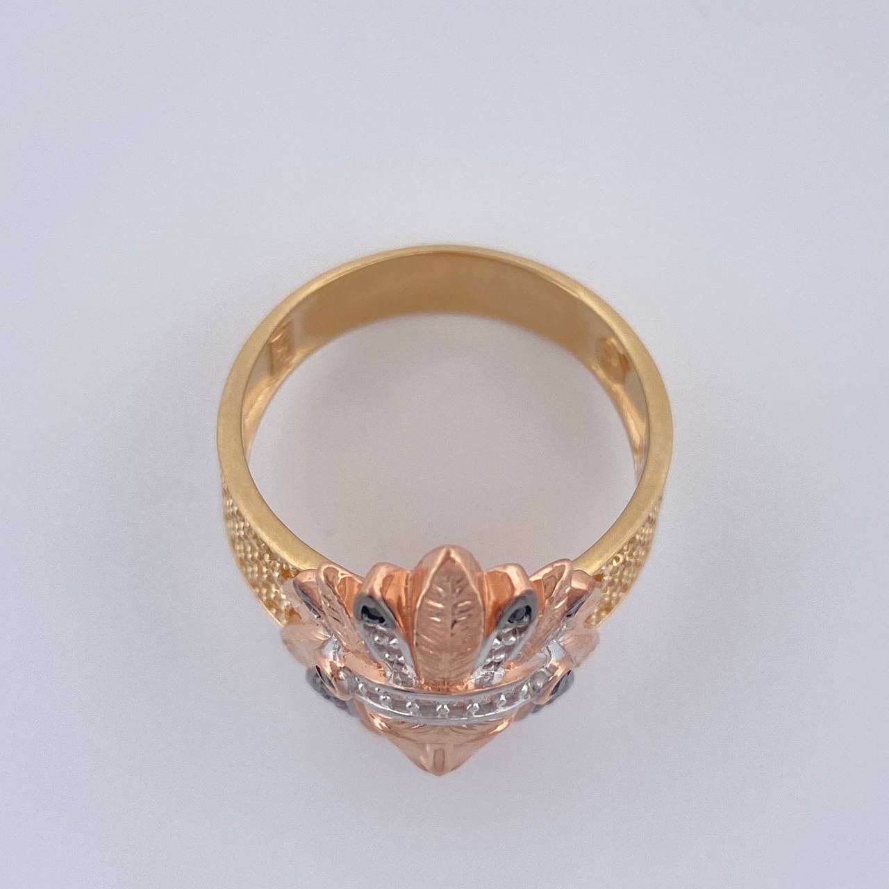 Anillo India 7.5gr / T7 3/4 / Tres Oros 18K %