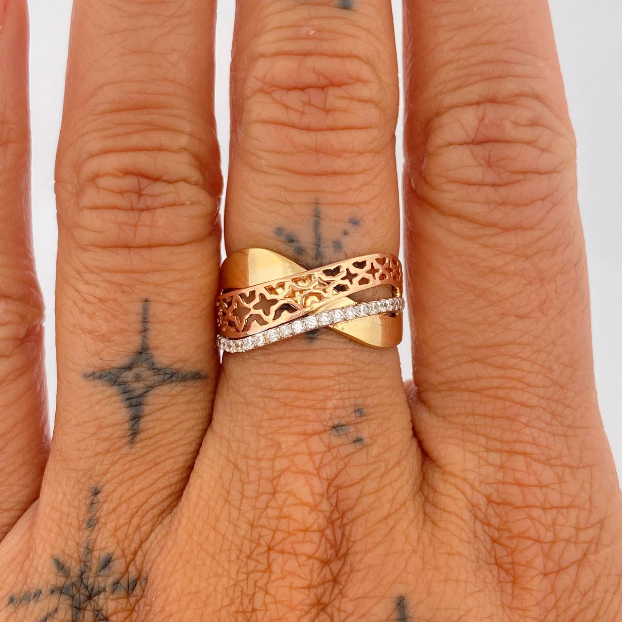 Anillo Rustico Curva 4.3gr / T7 3/4 / Tres Oros  18K %