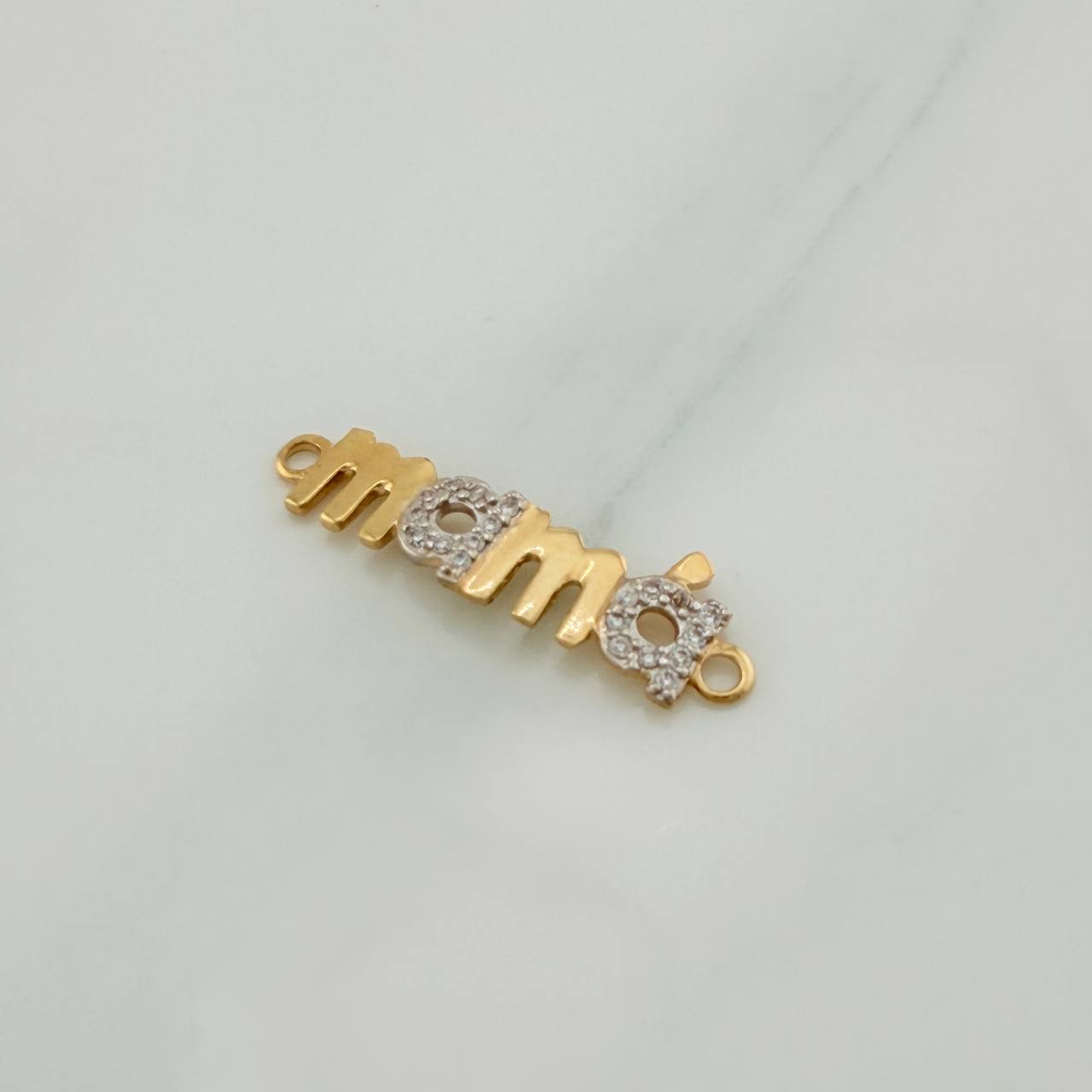 Charm Mom 1.05gr / 1 in / 18K Yellow White Gold %