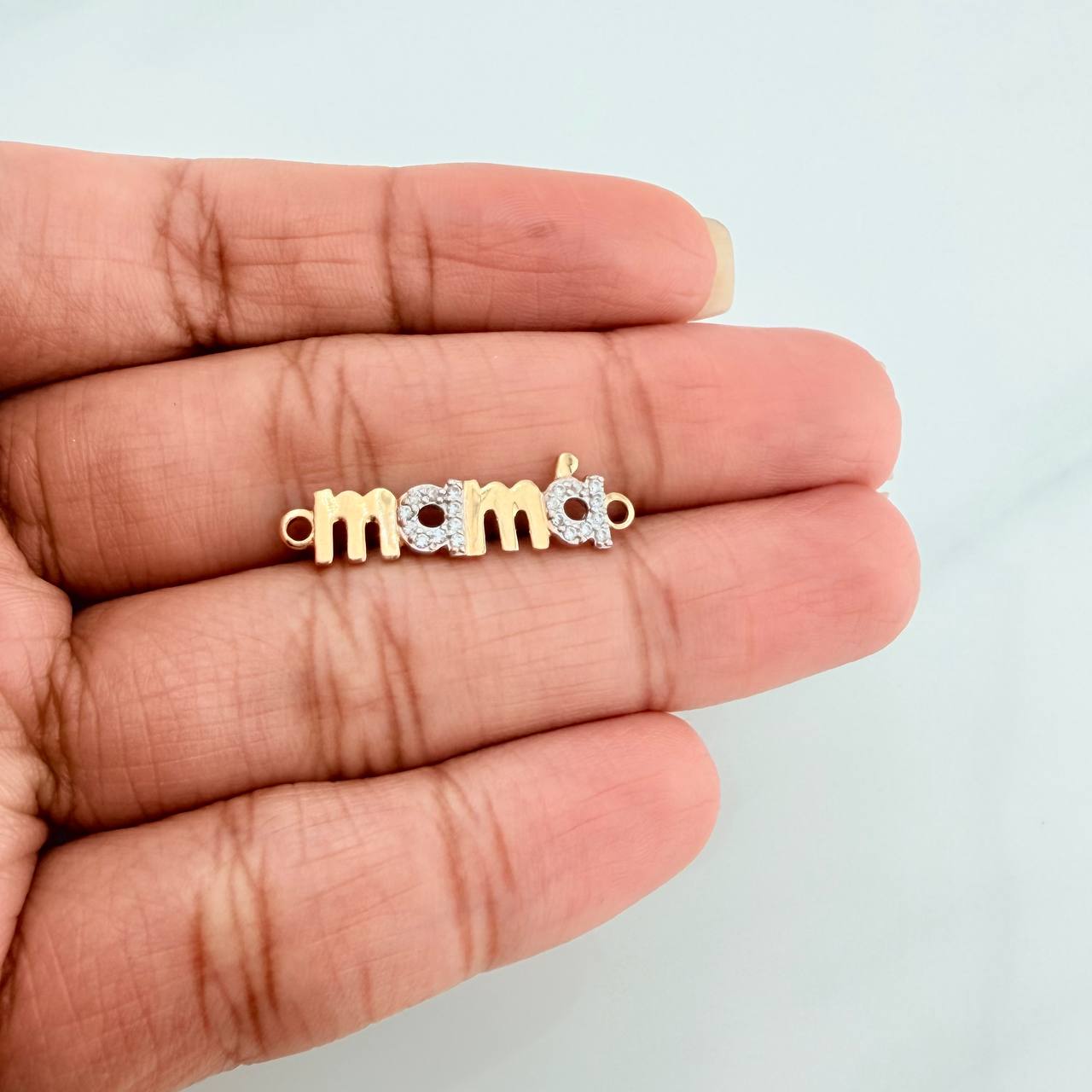 Charm Mom 1.05gr / 1 in / 18K Yellow White Gold %
