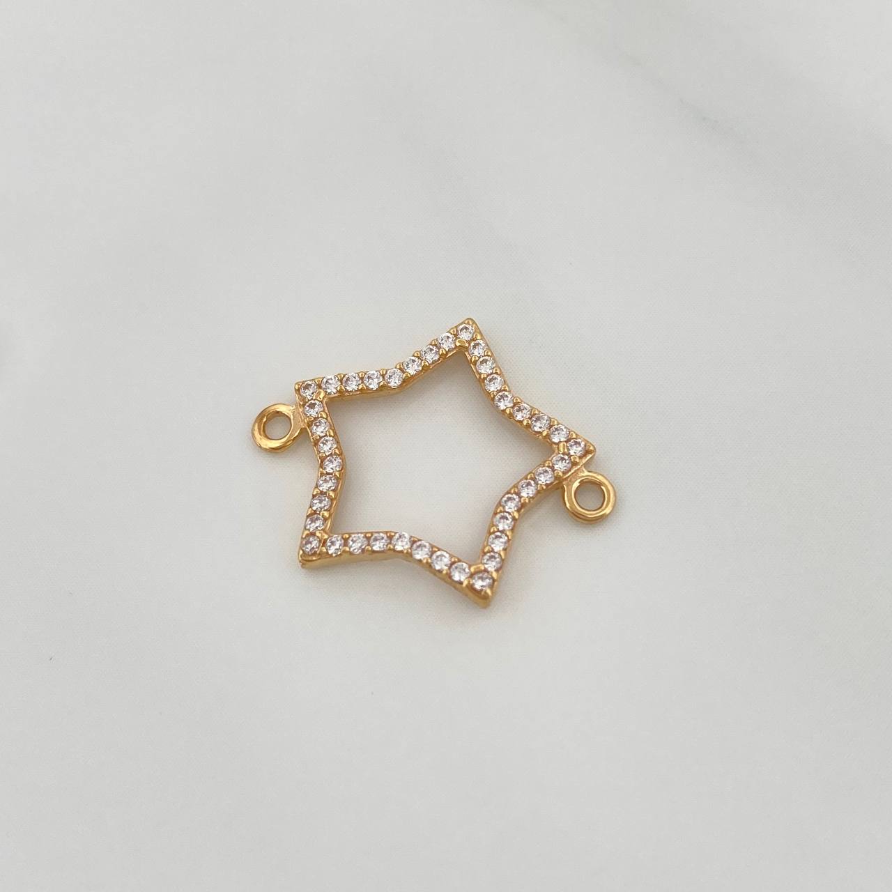 Charm Star Silhouette 0.85gr / 3/4 in / 18K Yellow Gold %
